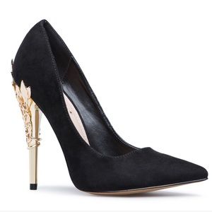 Shoe Dazzle Black & Gold Esperanza Heels